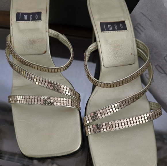 NEW Impo gold strappy heels and matching mini clutch. - Picture 3 of 6